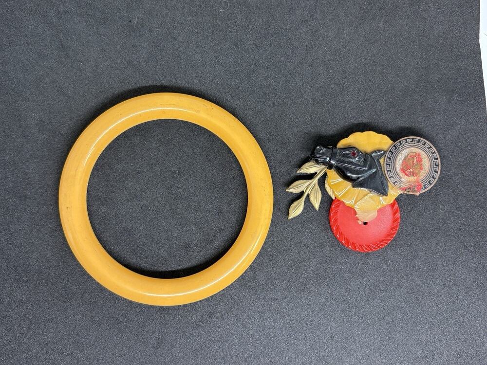 Vintage Butterscotch Yellow Polished Bakelite Bracelet and Horse Brooch Lot